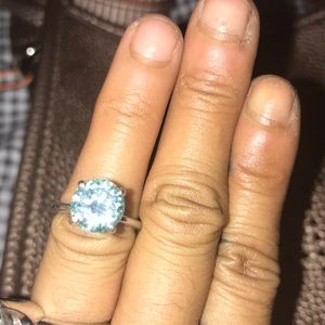 3 ct moissanite ring with matching earrings 2 CT’s